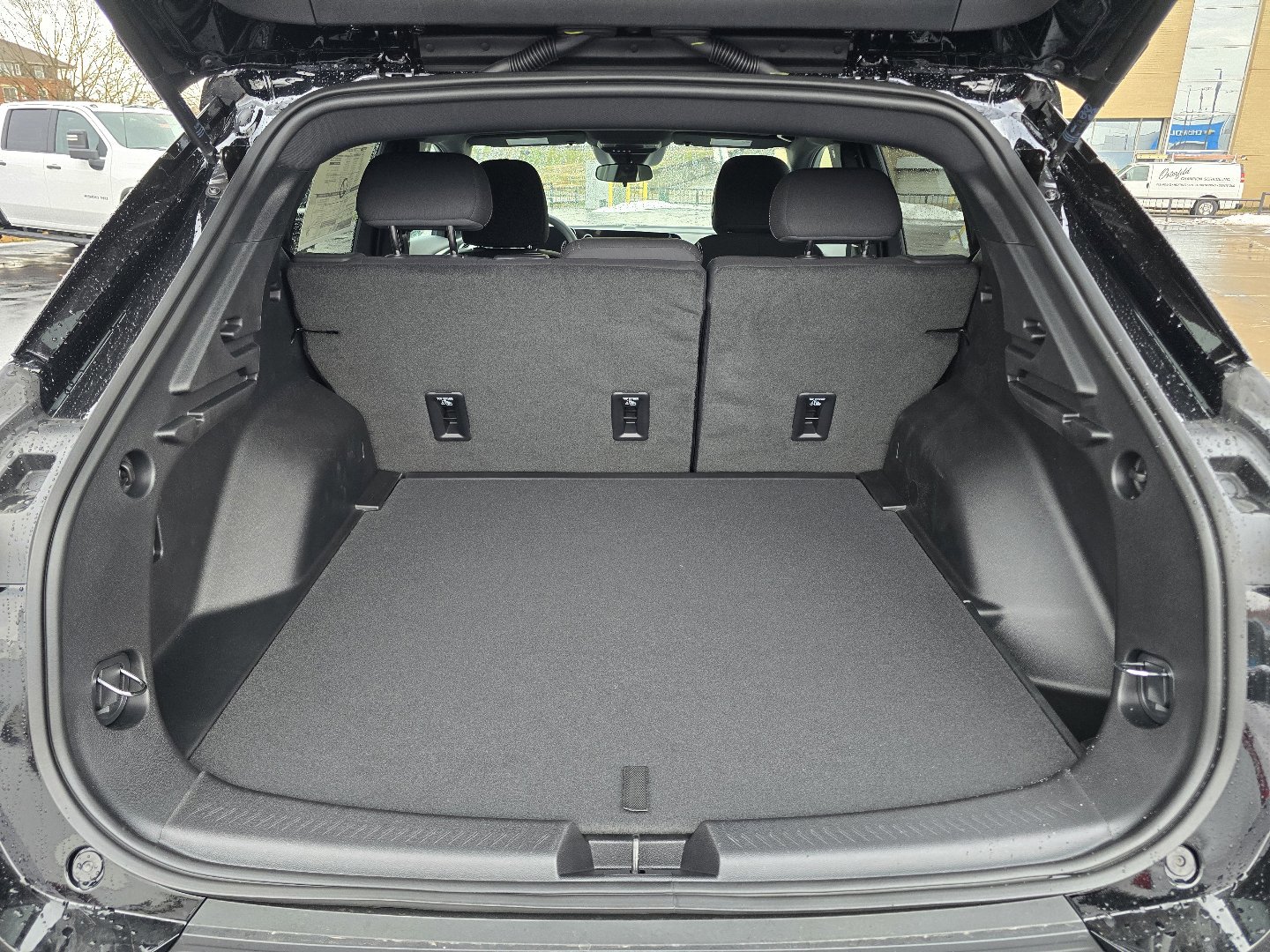 New 2026 Chevrolet Equinox EV LT image 12