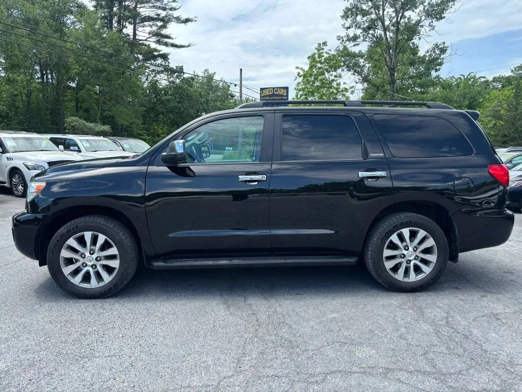 Used 2017 Toyota Sequoia Limited AWD/4WD image 5