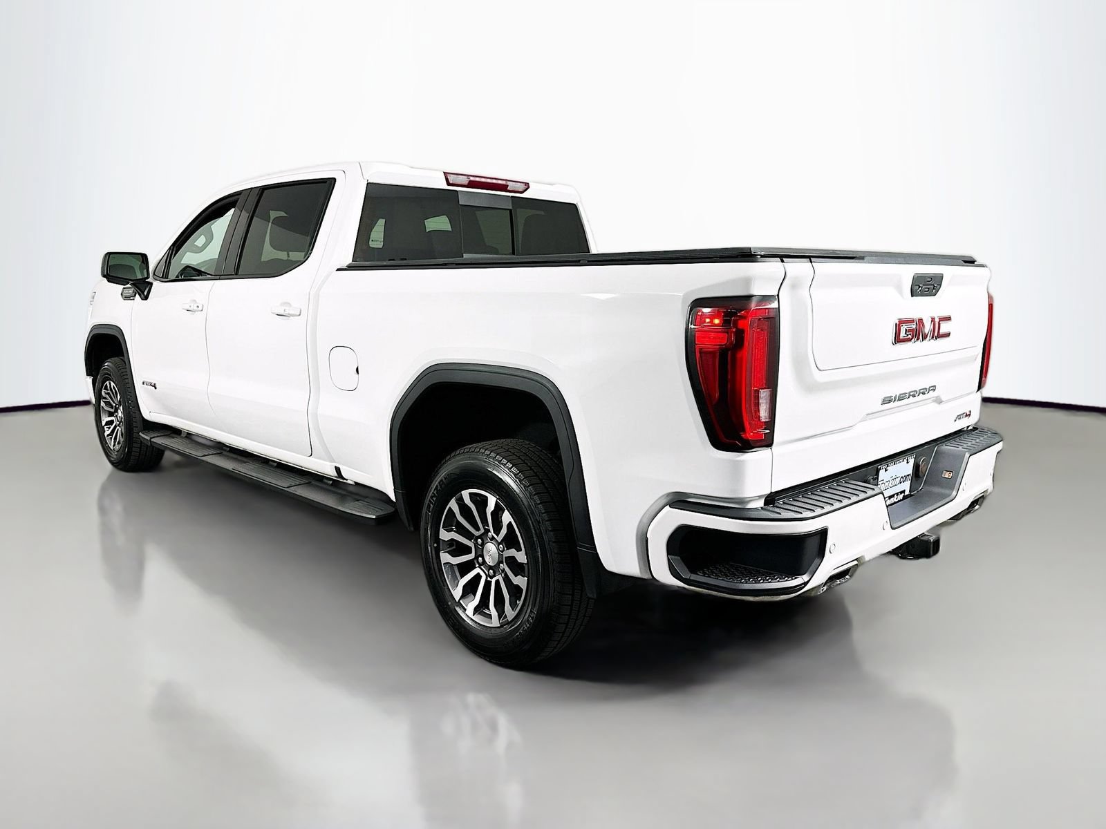 Used 2020 GMC Sierra 1500 AT4 w/ AT4 Premium Package AWD/4WD image 6