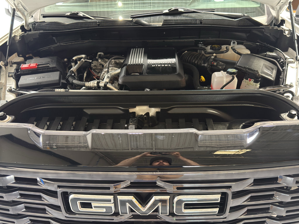 Used 2025 GMC Sierra 1500 Denali Ultimate AWD/4WD image 42