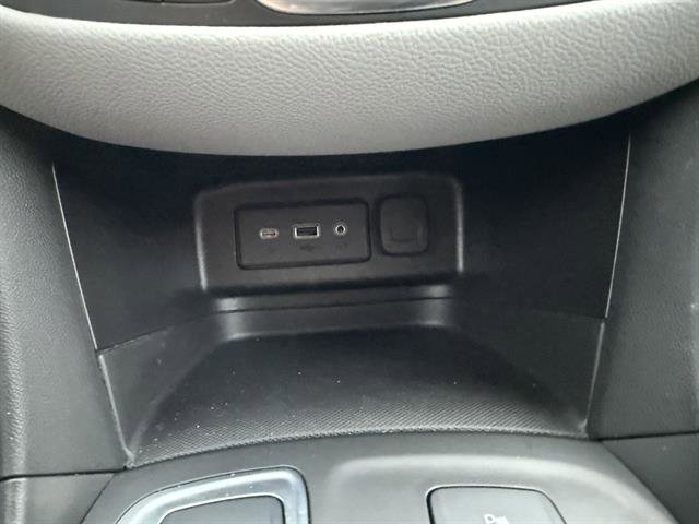 Used 2023 Chevrolet Equinox LT image 43