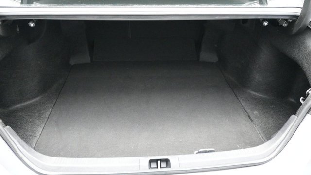 Used 2019 Toyota Camry SE FWD image 15