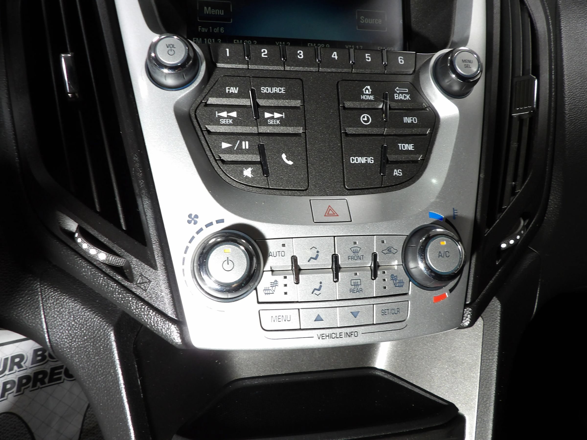 Used 2017 Chevrolet Equinox LT w/ Convenience Package FWD image 13