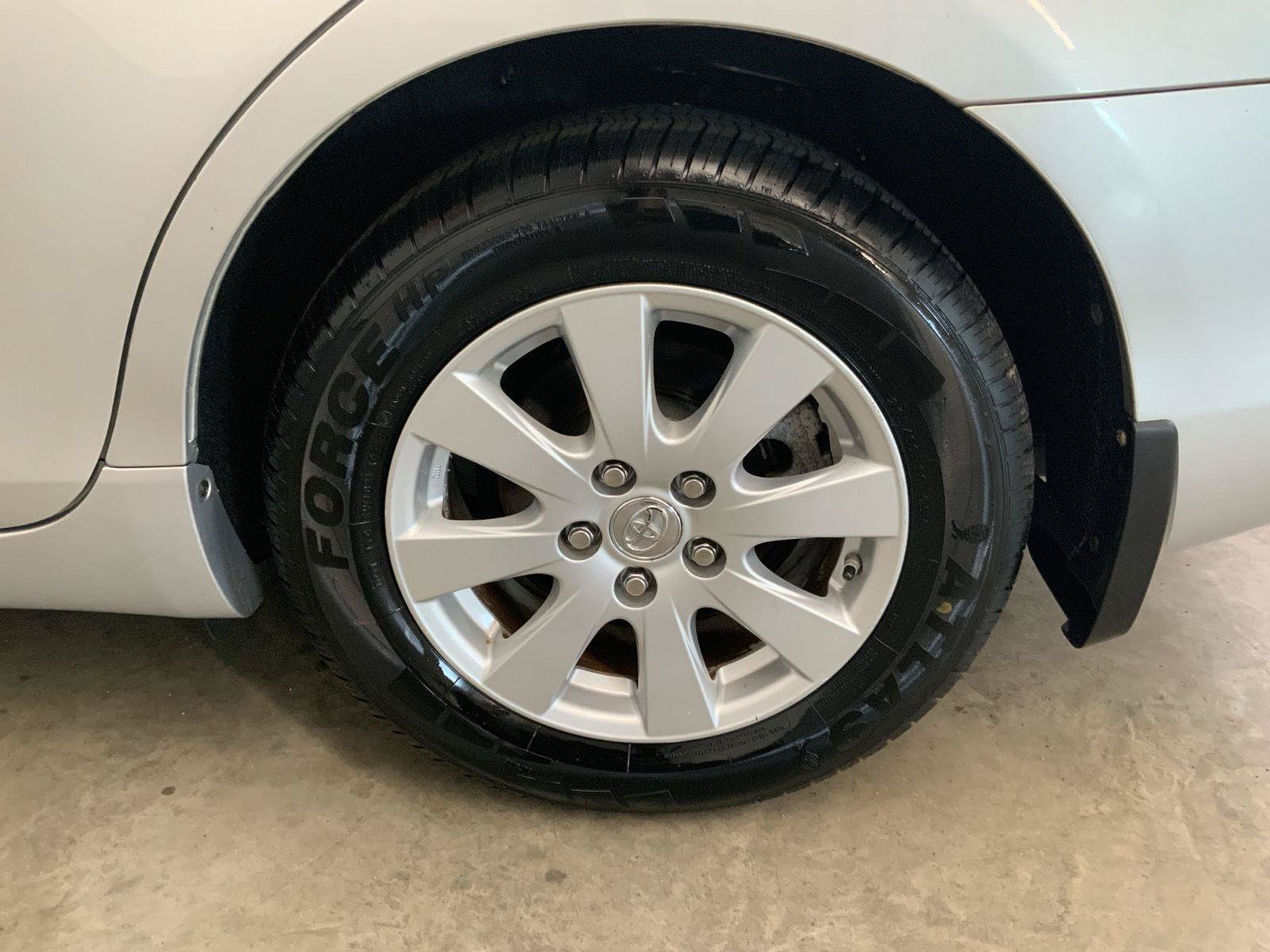 Used 2007 Toyota Camry XLE FWD image 45