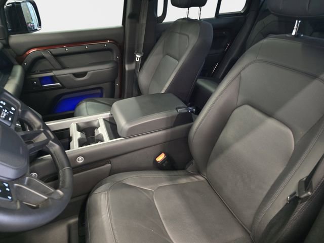 Certified 2025 Land Rover Defender 110 Sedona Red Edition AWD/4WD image 17