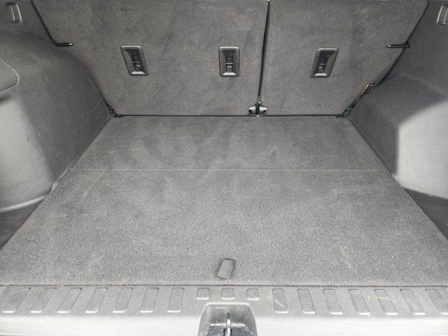 Used 2023 Chevrolet Equinox LT image 32