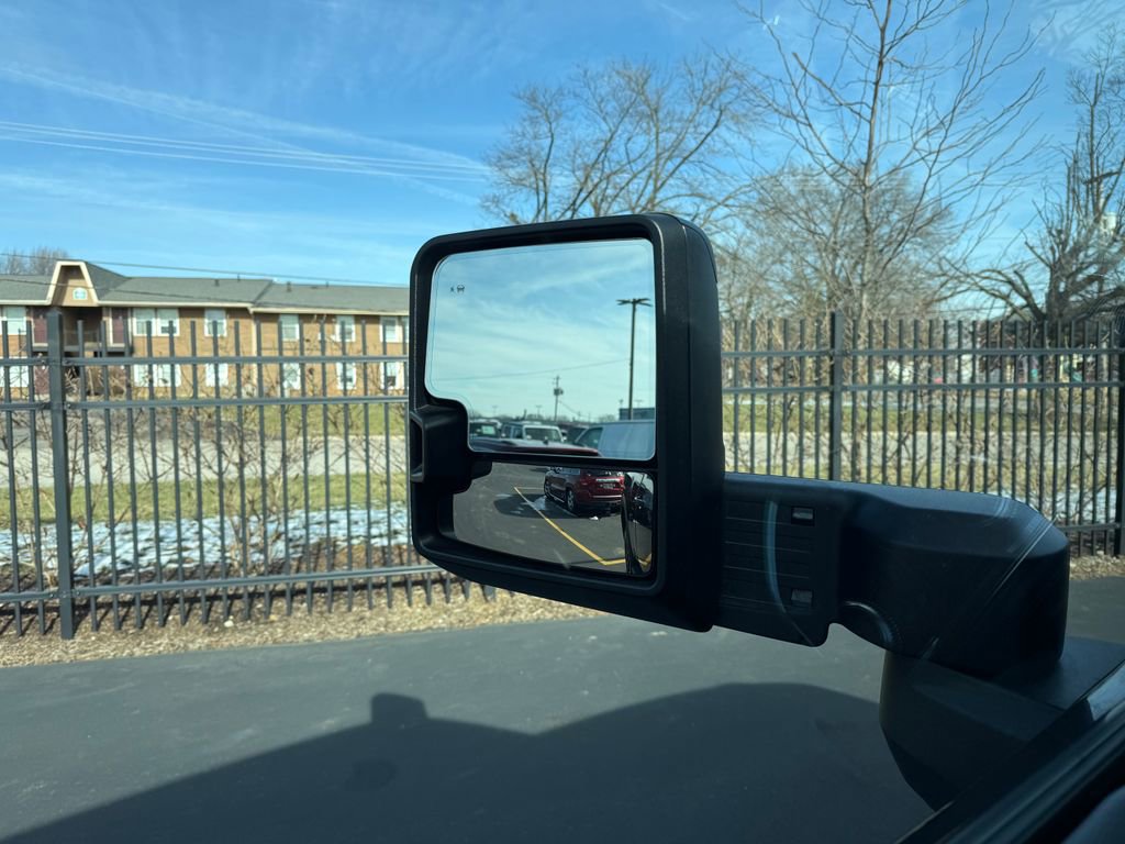 Used 2020 GMC Sierra 2500 AT4 w/ AT4 Premium Package image 17