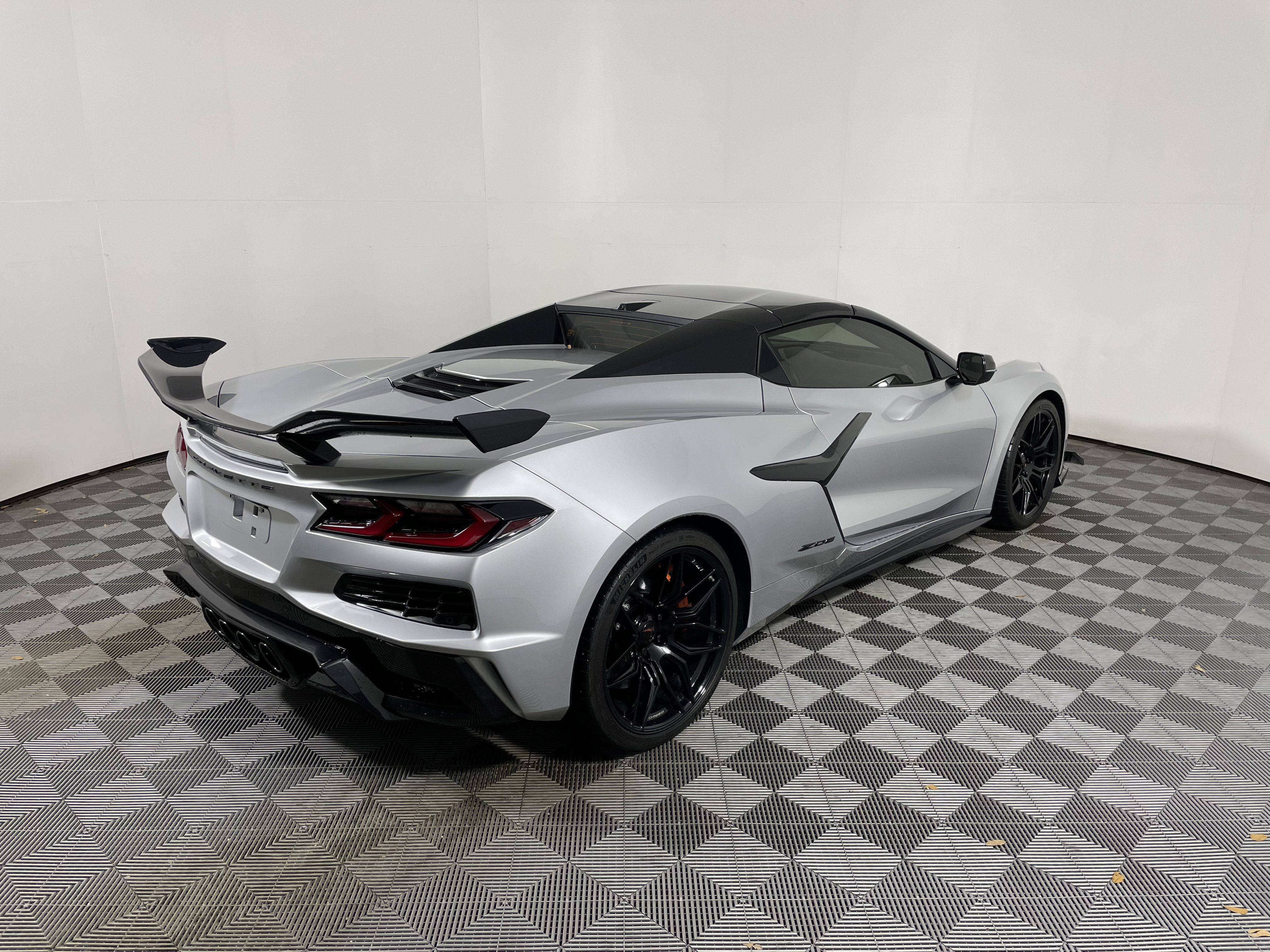 Used 2026 Chevrolet Corvette Z06 image 5
