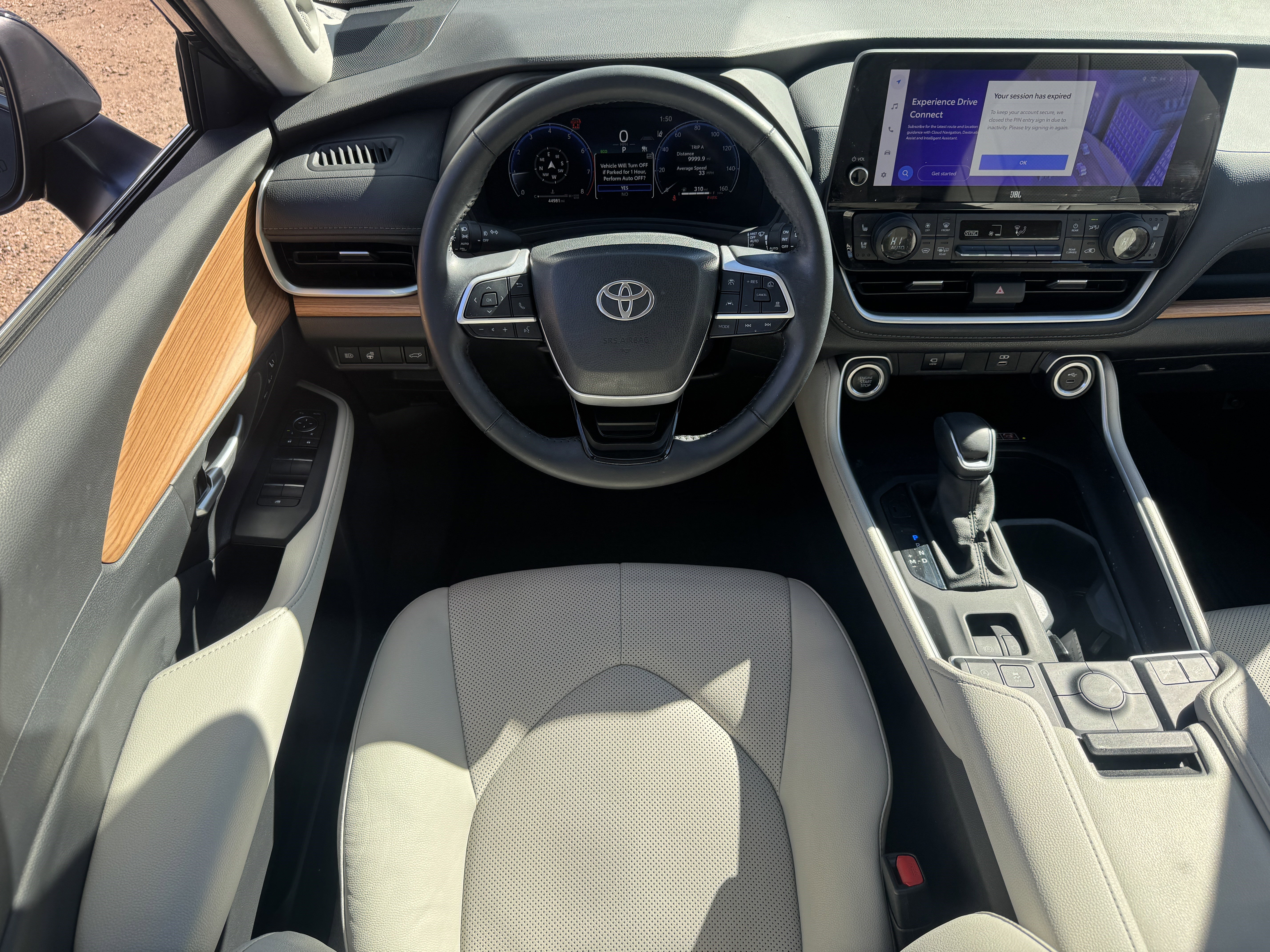 Used 2024 Toyota Grand Highlander AWD image 18