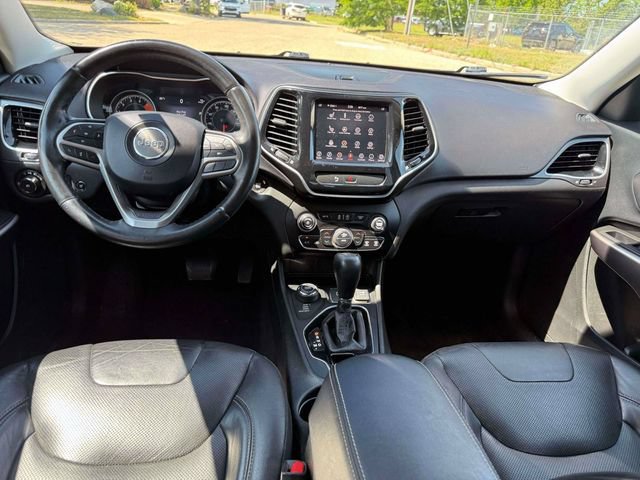 Used 2019 Jeep Cherokee Limited AWD/4WD image 15