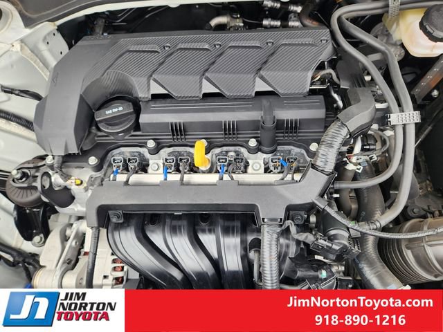 Used 2025 Hyundai Venue SEL image 31