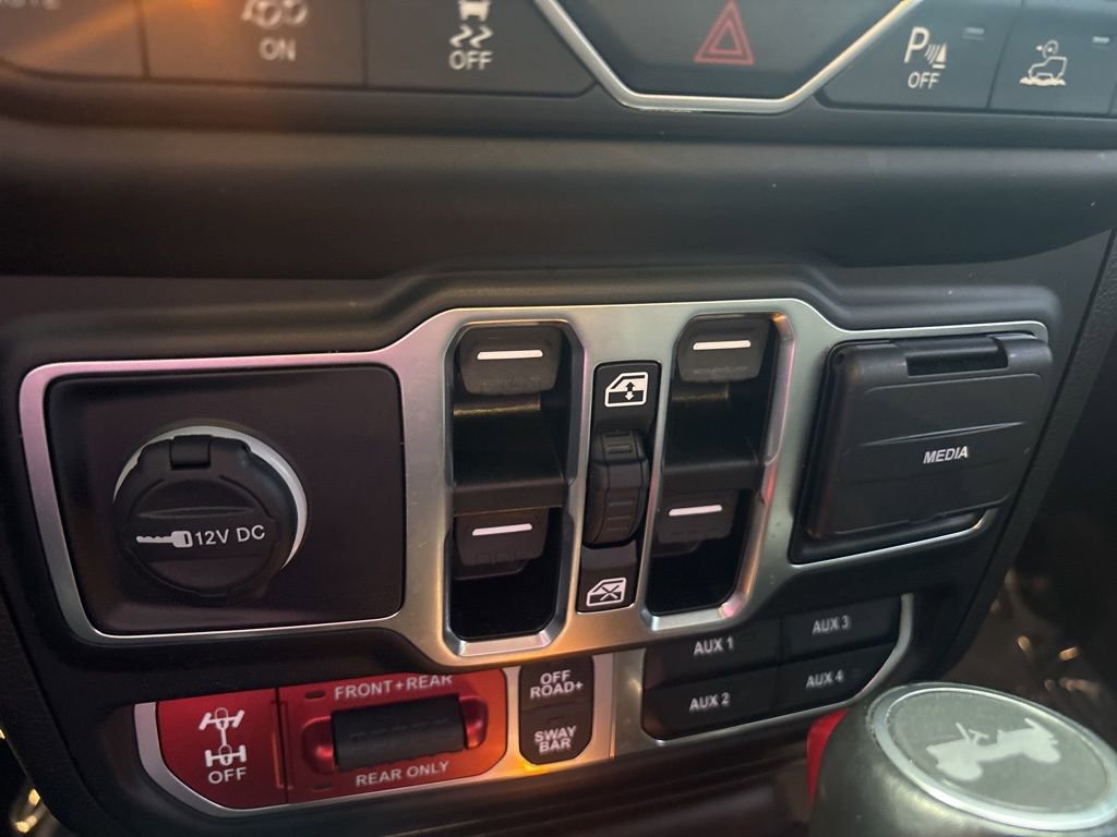 Used 2022 Jeep Wrangler Unlimited Rubicon w/ Xtreme Recon 35" Tire Package image 28