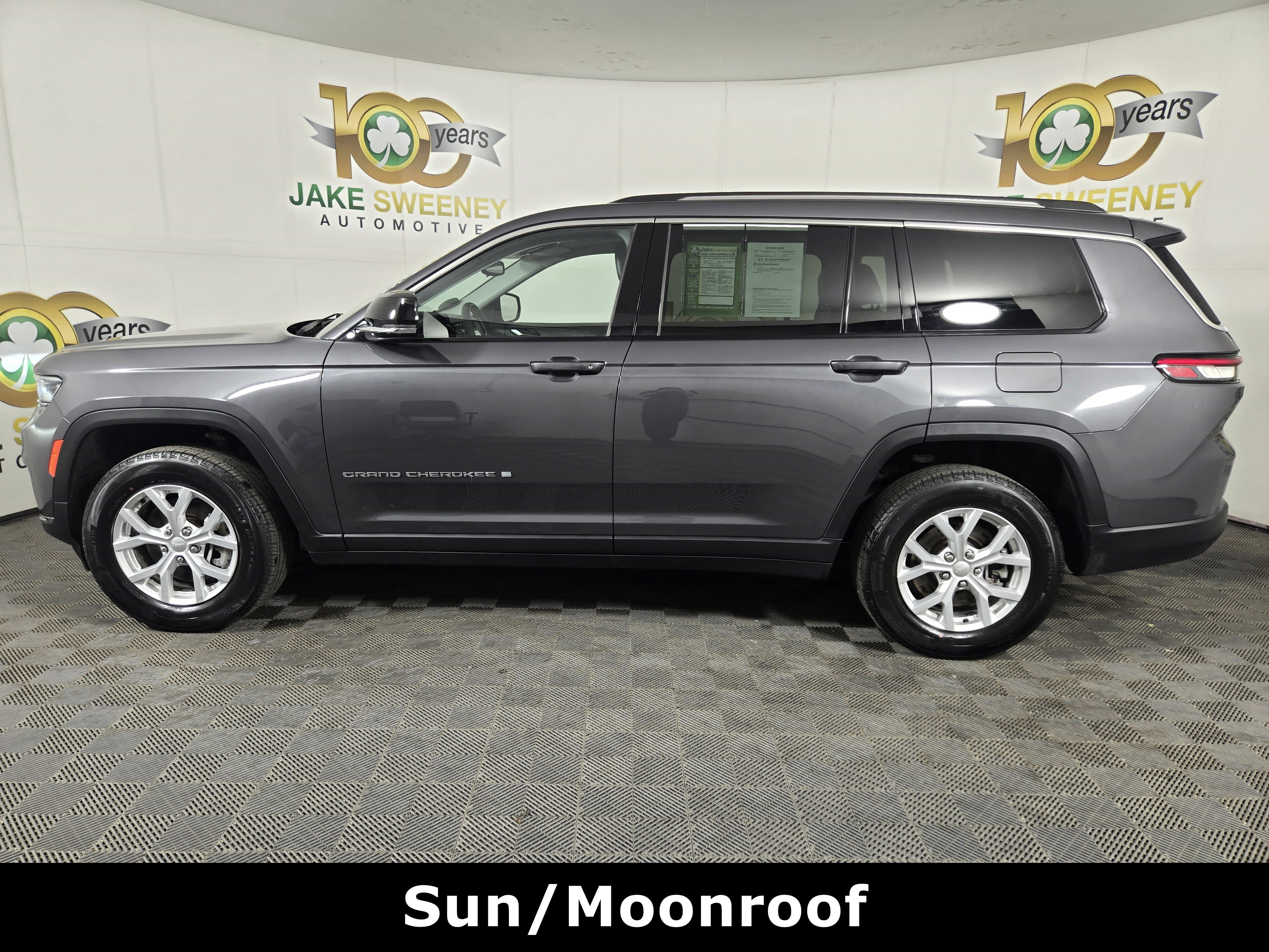Certified 2023 Jeep Grand Cherokee L Limited w/ Trailer Tow Group (B) image 6