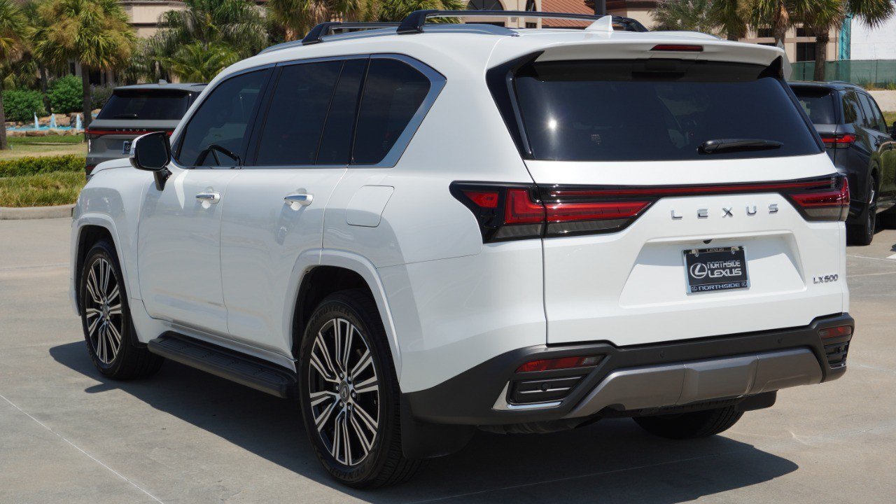 Certified 2024 Lexus LX 600 4WD w/ Luxury Package image 8