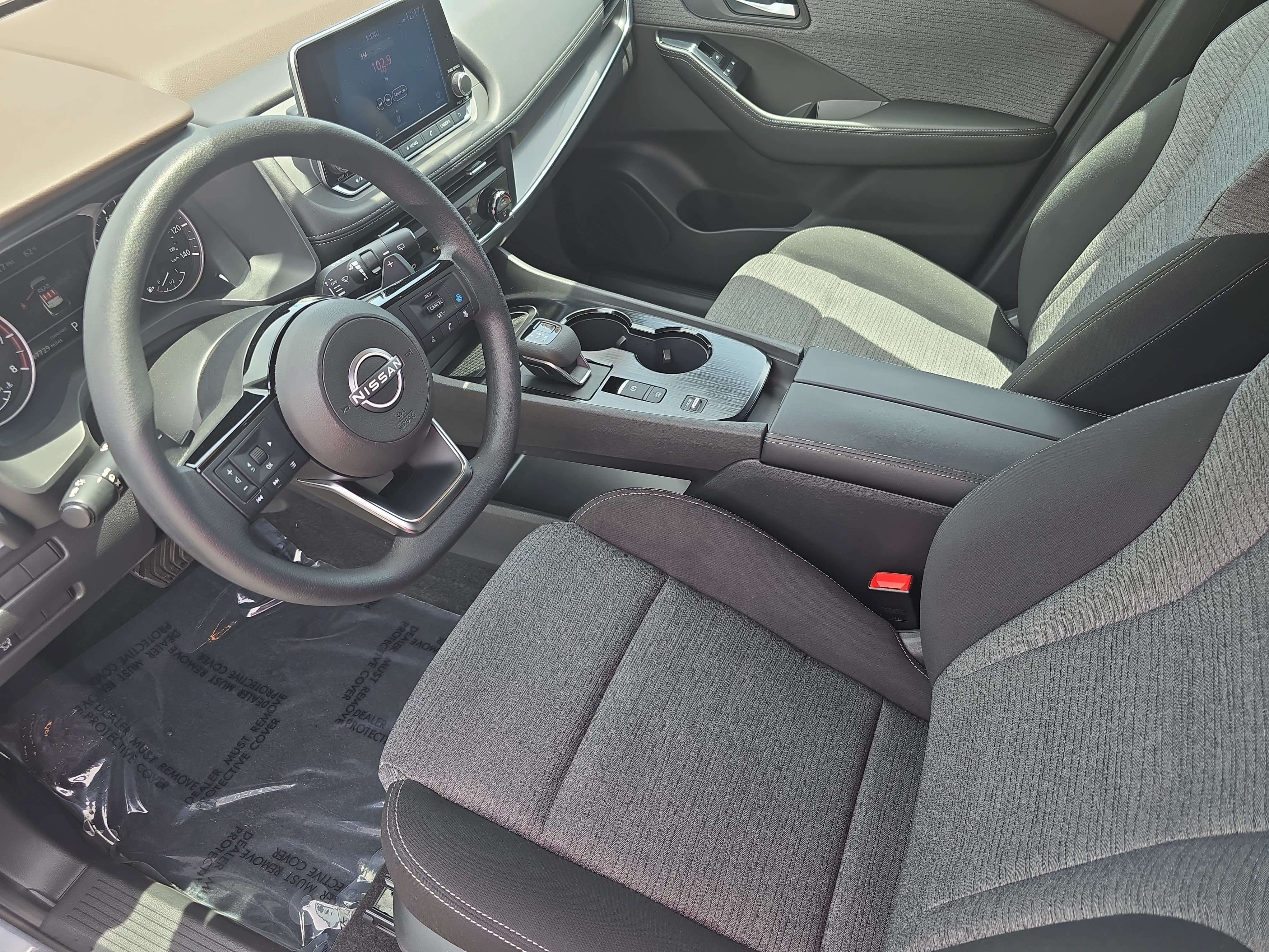 Used 2023 Nissan Rogue SV FWD image 15