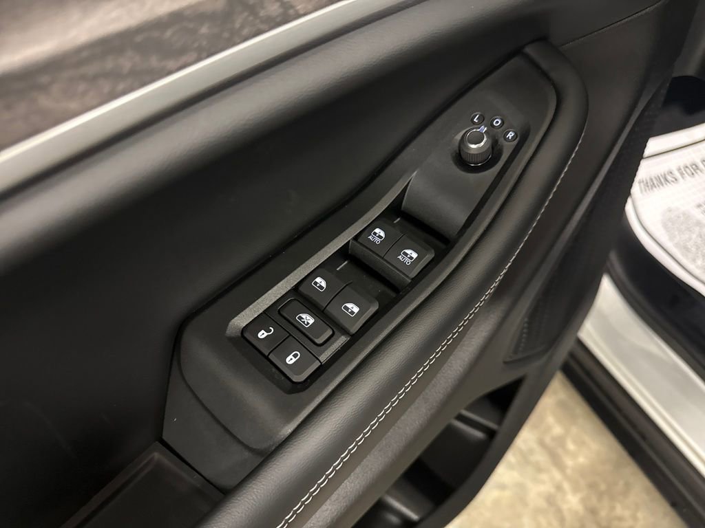 New 2025 Jeep Grand Cherokee Limited image 11