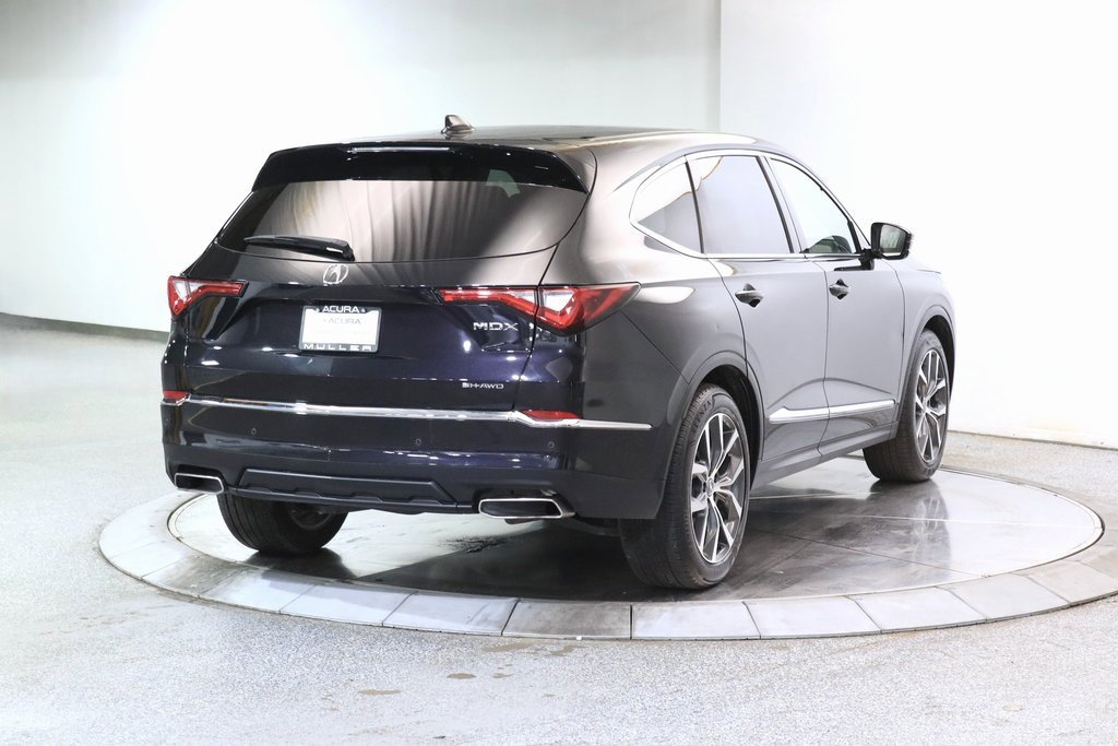 Used 2024 Acura MDX SH-AWD w/ Technology Package image 9