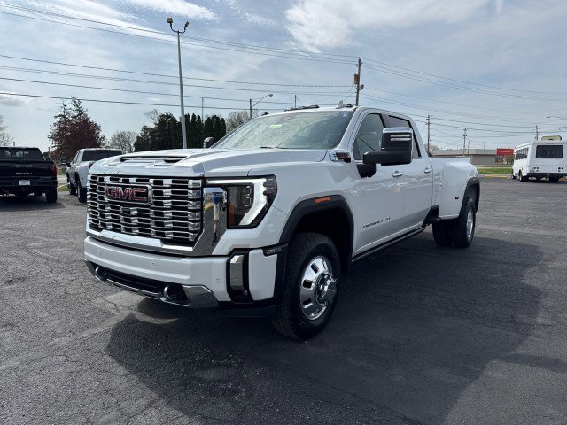 Certified 2024 GMC Sierra 3500 Denali w/ Denali Reserve Package AWD/4WD image 1