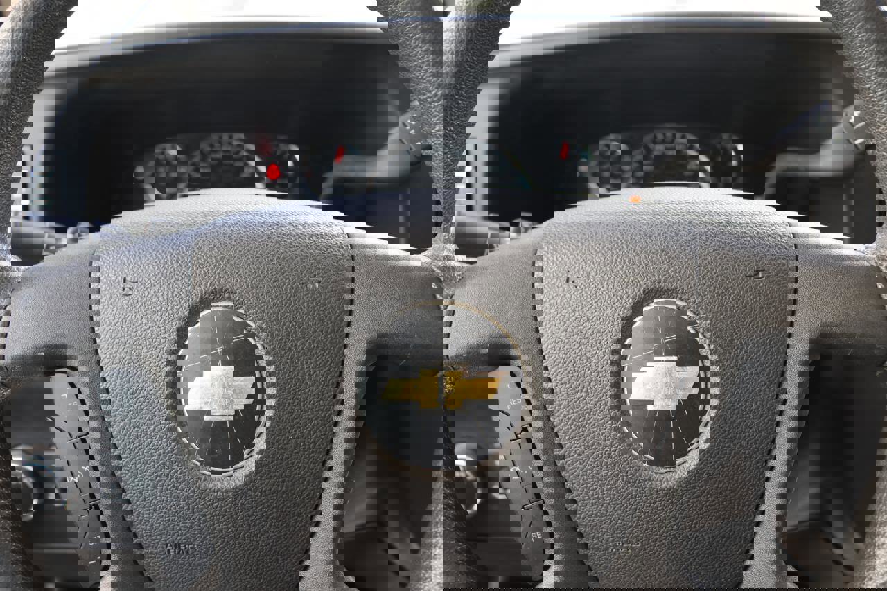 Used 2017 Chevrolet Express 2500 image 25