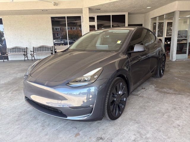 Used 2022 Tesla Model Y Performance AWD/4WD image 11