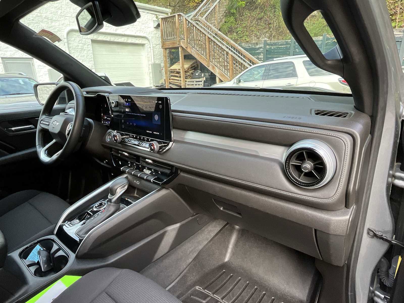 Certified 2023 Chevrolet Colorado LT w/ LT Convenience Package II image 28