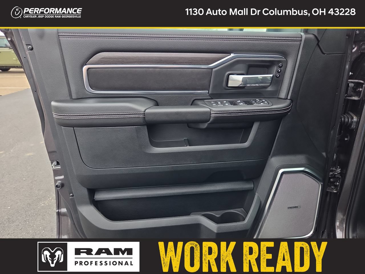 New 2026 RAM 2500 Laramie AWD/4WD image 19