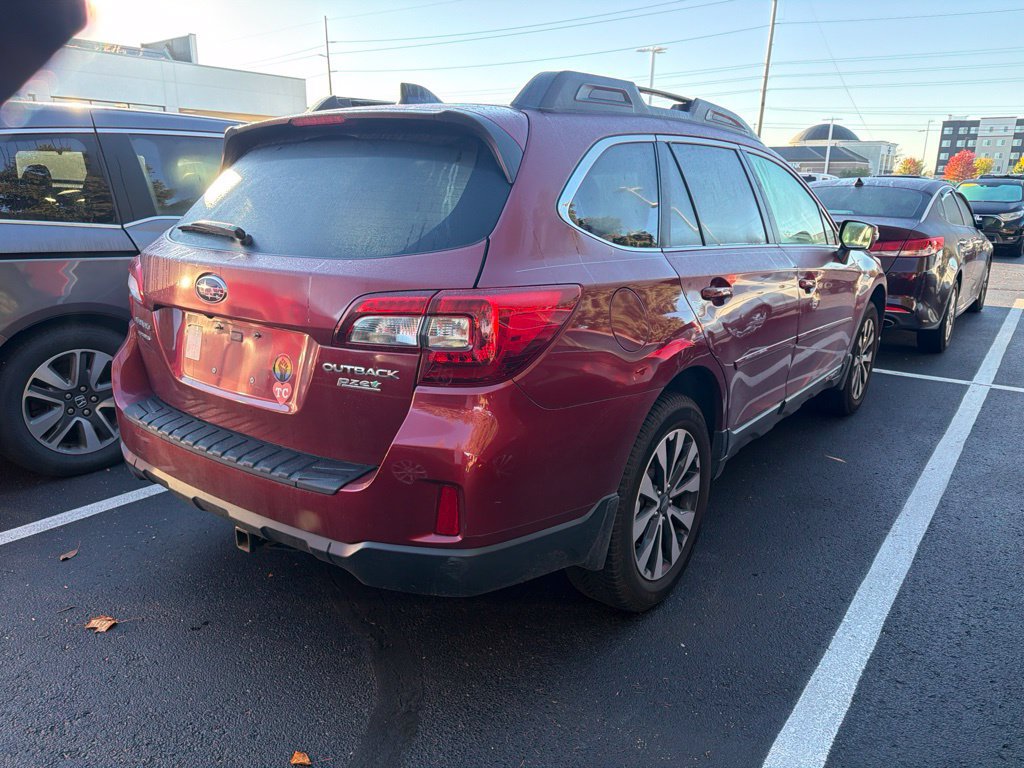 Used 2017 Subaru Outback 2.5i Limited AWD/4WD image 3