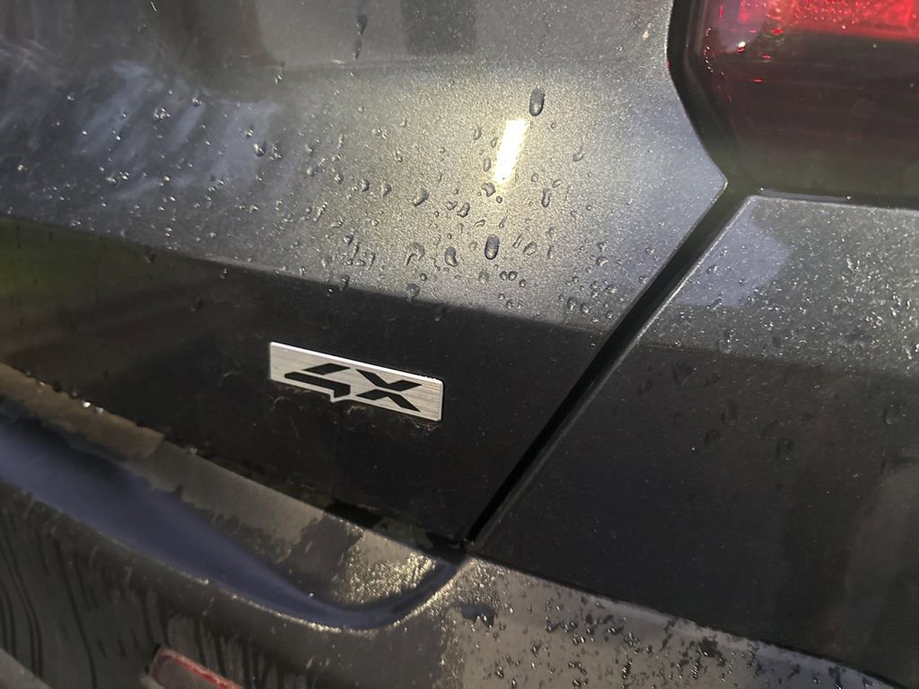 Used 2023 Kia Sorento LX image 11