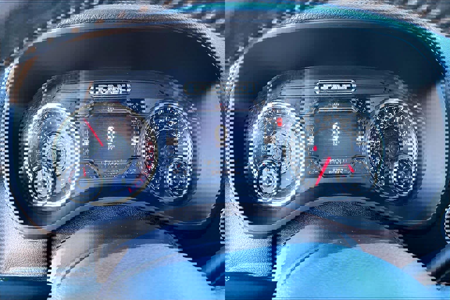 Used 2019 RAM 2500 Laramie AWD/4WD image 26