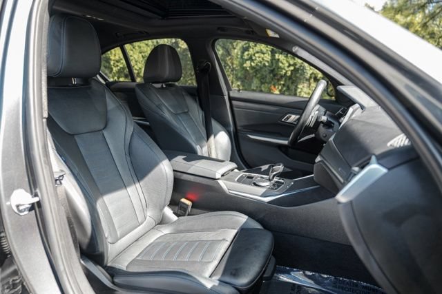 Used 2022 BMW 330e w/ M Sport Package RWD image 37