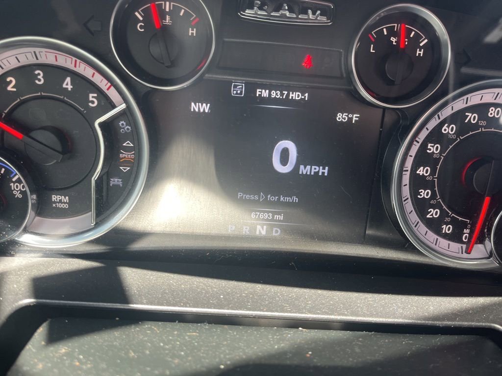 Used 2018 RAM 3500 Laramie w/ Snow Chief Group image 17