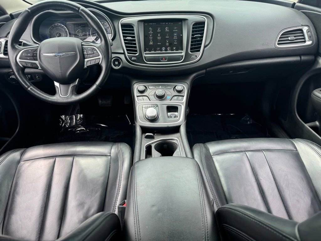 Used 2017 Chrysler 200 Limited Platinum w/ Comfort & Convenience Group FWD image 10