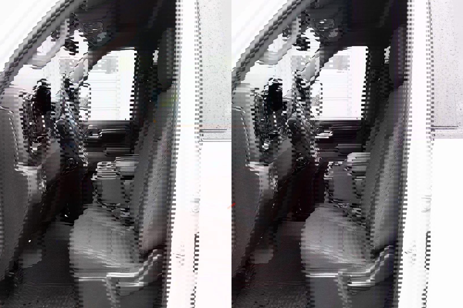 Used 2024 Chevrolet Silverado 3500 LT image 11