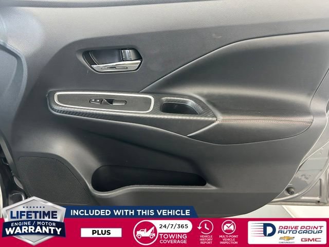 Used 2024 Nissan Versa SR FWD image 23