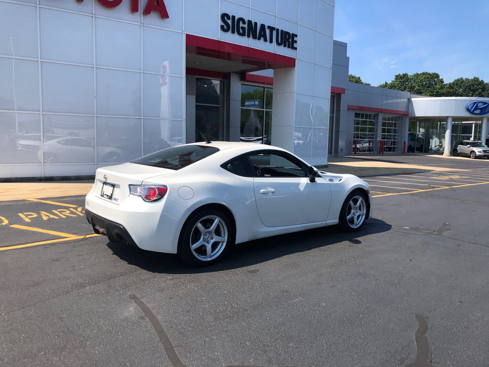 Used 2014 Scion FR-S RWD video 2