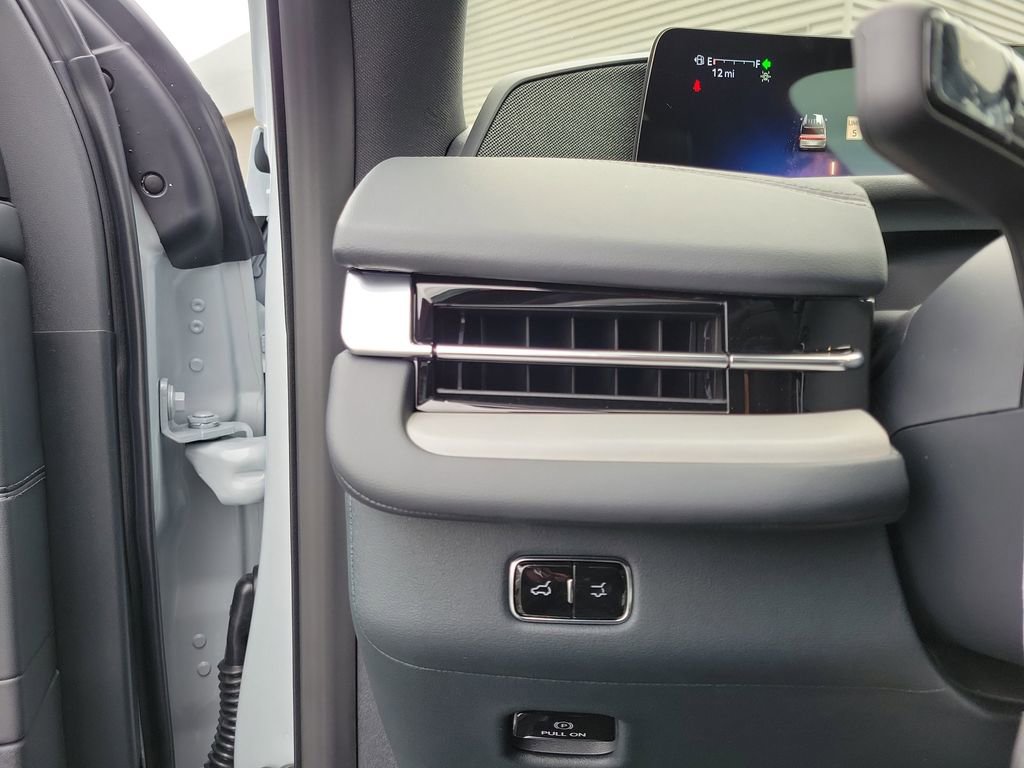 New 2025 Lincoln Navigator L Reserve w/ Jet Appearance Package AWD/4WD image 22