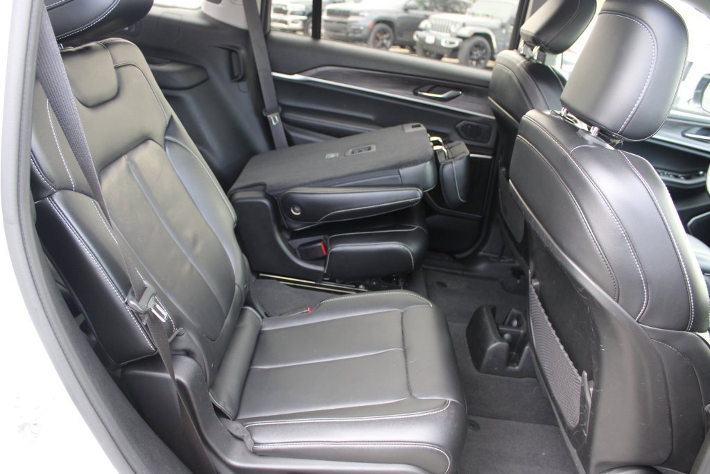 Used 2021 Jeep Grand Cherokee L Limited w/ Trailer Tow Group (B) image 30