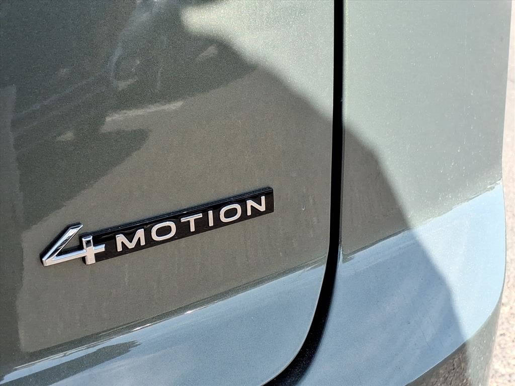 New 2026 Volkswagen Atlas Cross Sport SEL image 11