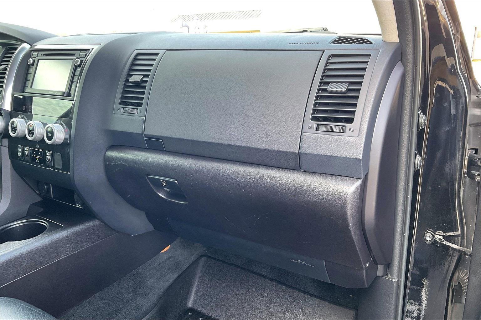 Used 2018 Toyota Sequoia TRD Sport image 16