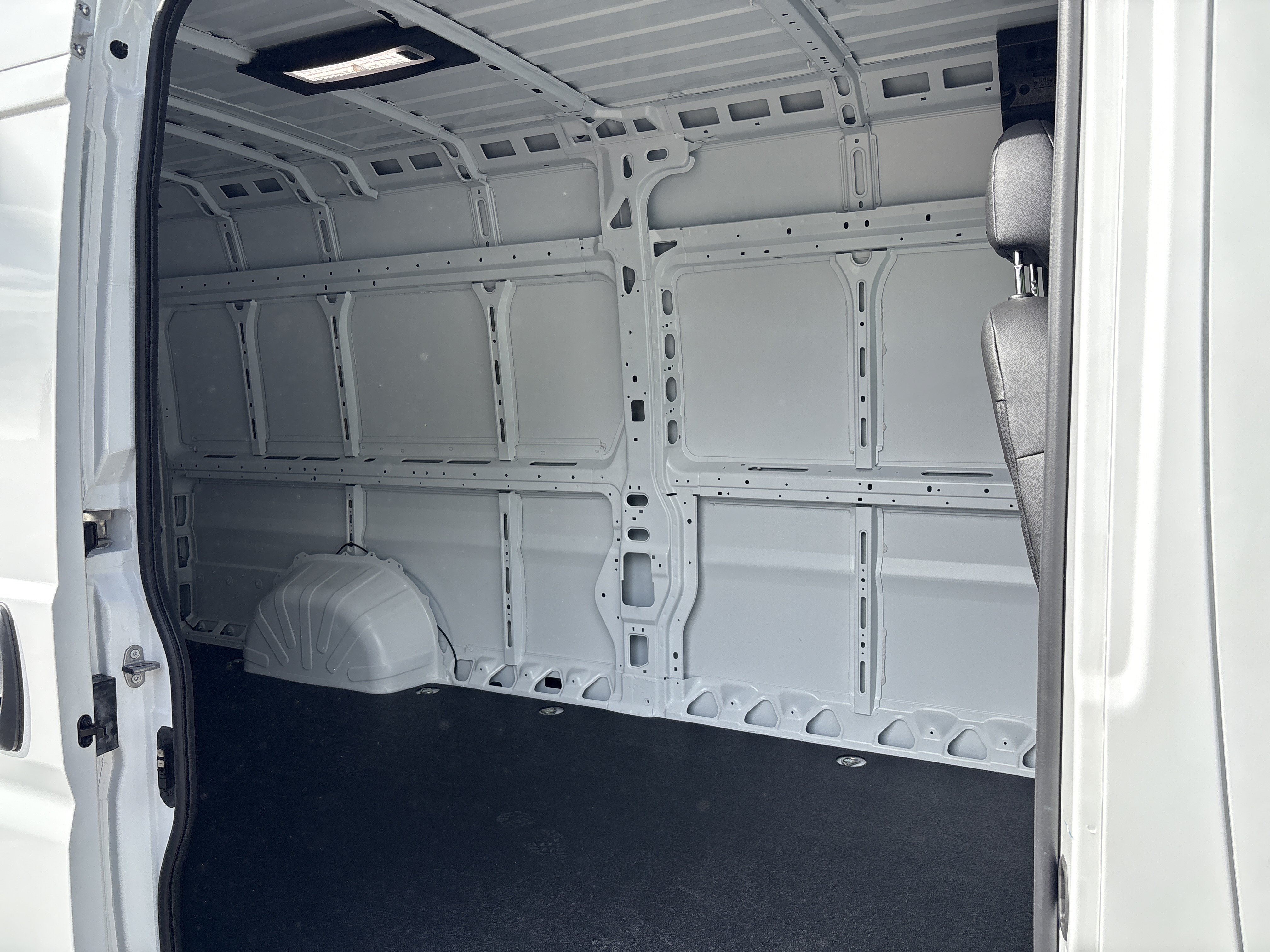 New 2026 RAM ProMaster 3500 w/ Advanced Safety Group FWD image 32