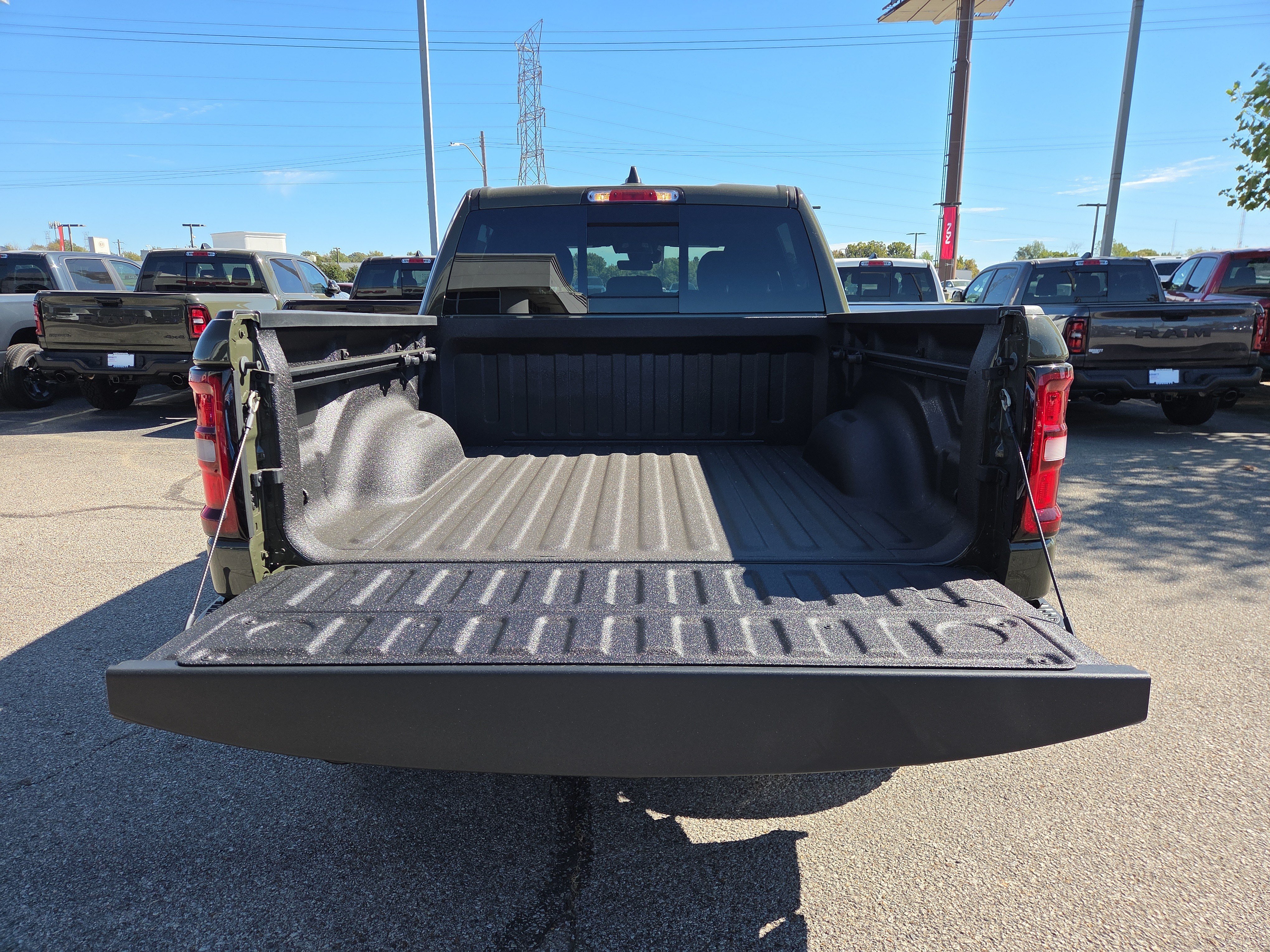 New 2027 RAM 1500 Warlock AWD/4WD image 4