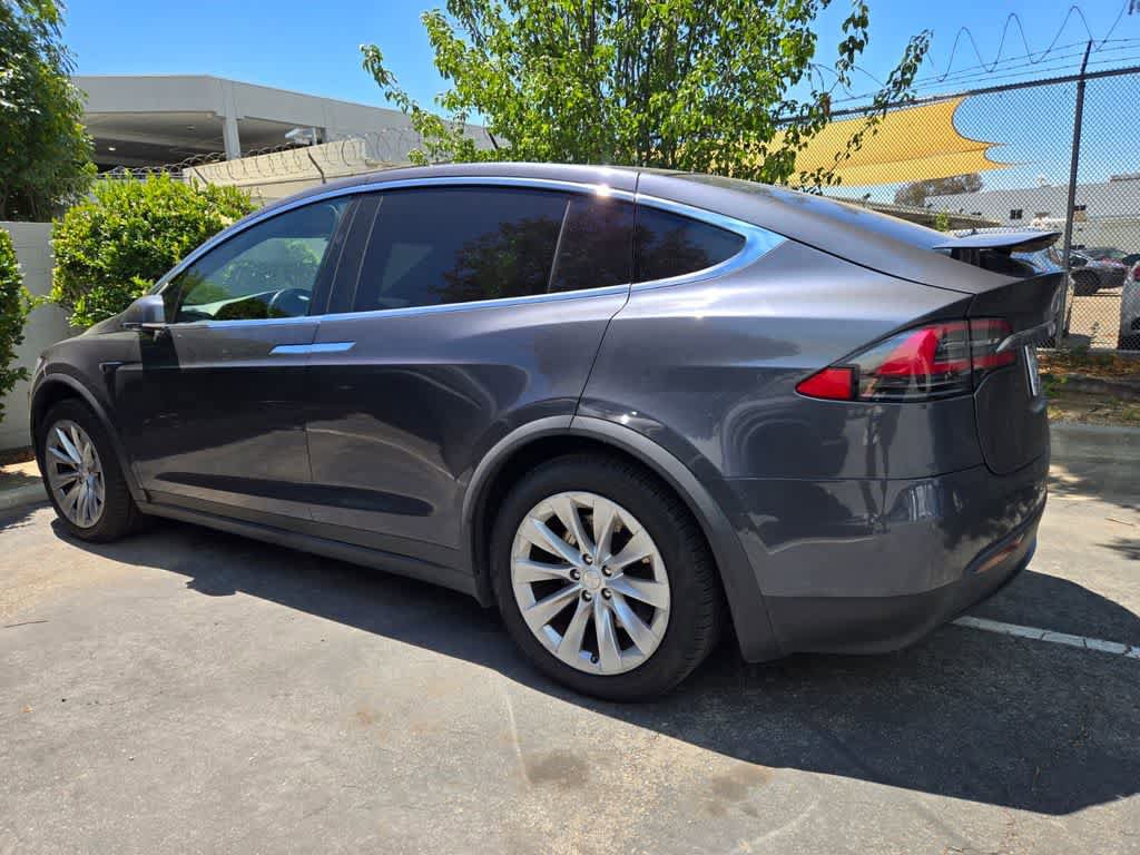 Used 2020 Tesla Model X Long Range AWD/4WD image 4