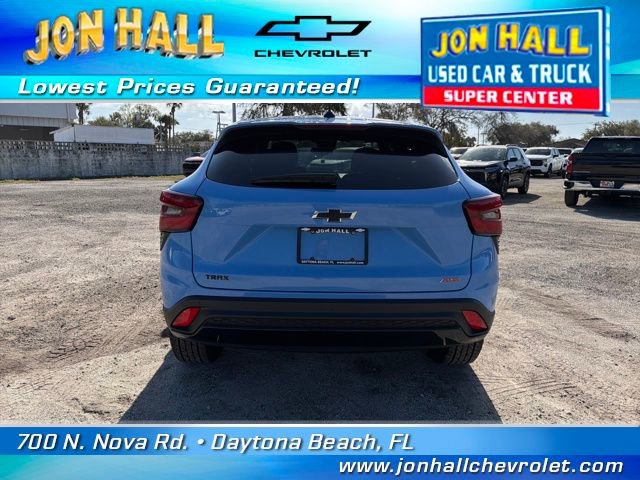 Certified 2024 Chevrolet Trax RS w/ Driver Confidence Package image 10