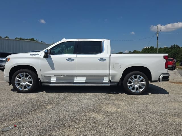 Used 2024 Chevrolet Silverado 1500 High Country w/ High Country Premium Package AWD/4WD image 2
