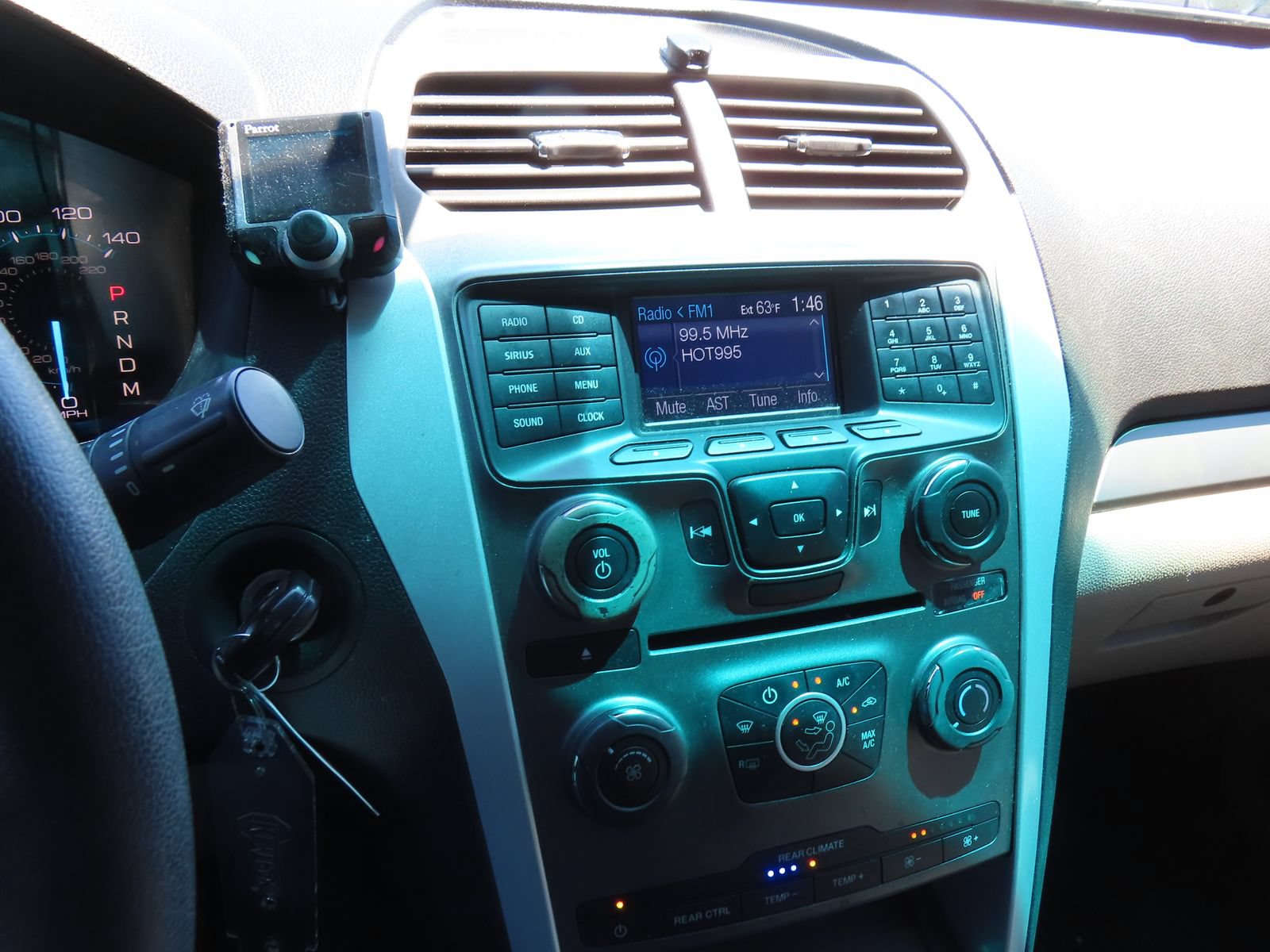 Used 2014 Ford Explorer 4WD image 17