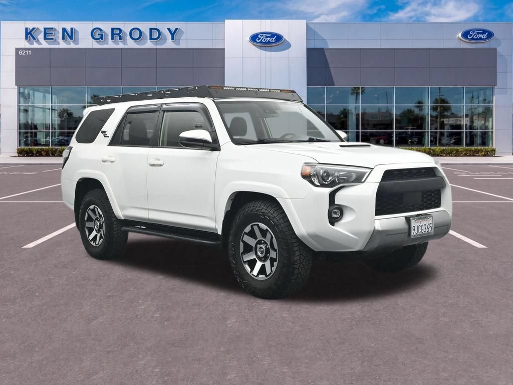Used 2022 Toyota 4Runner TRD Off-Road AWD/4WD image 1