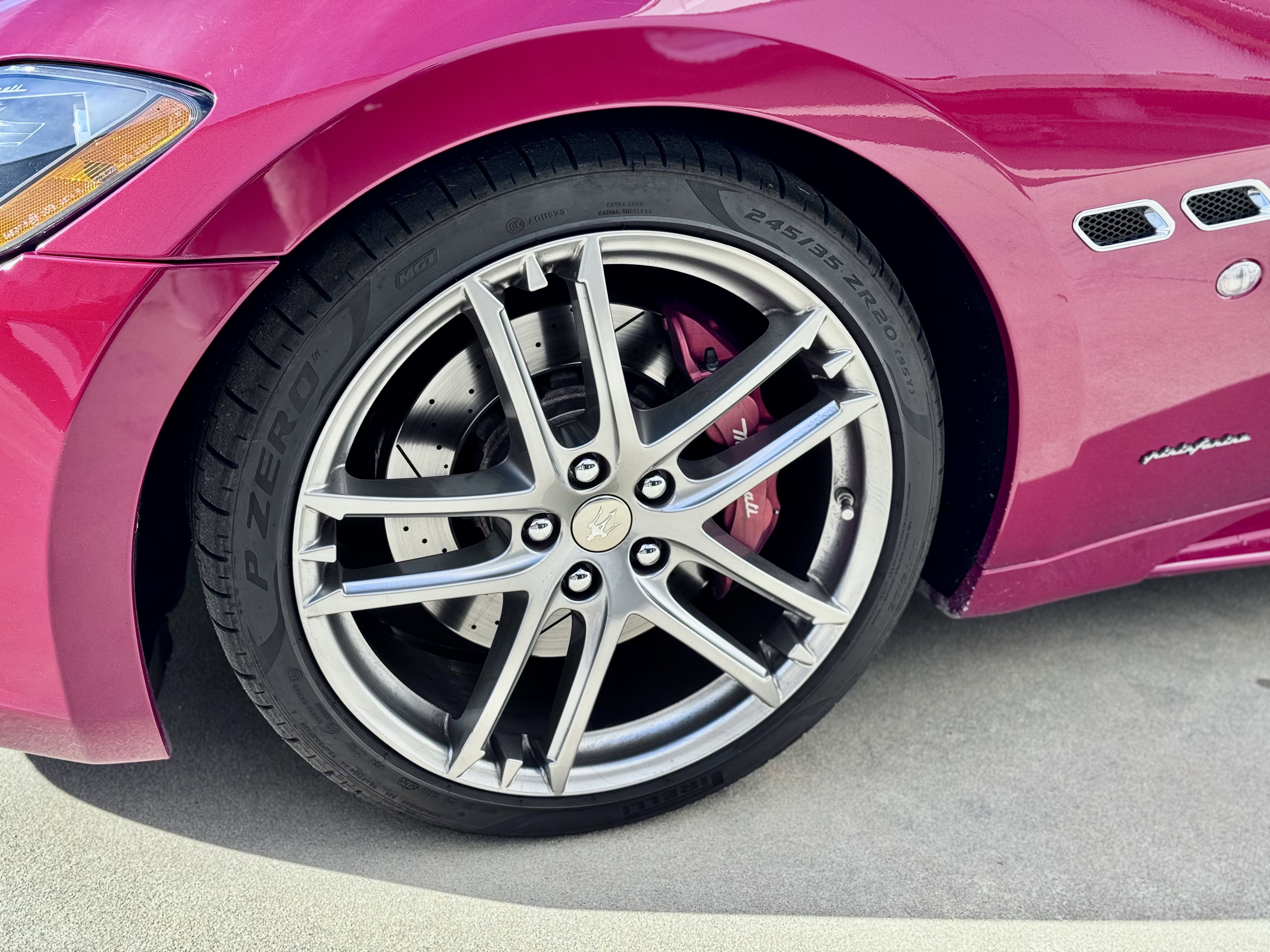 Used 2015 Maserati GranTurismo Sport image 26