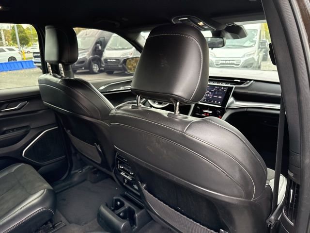 Used 2022 Jeep Grand Cherokee L Laredo image 22