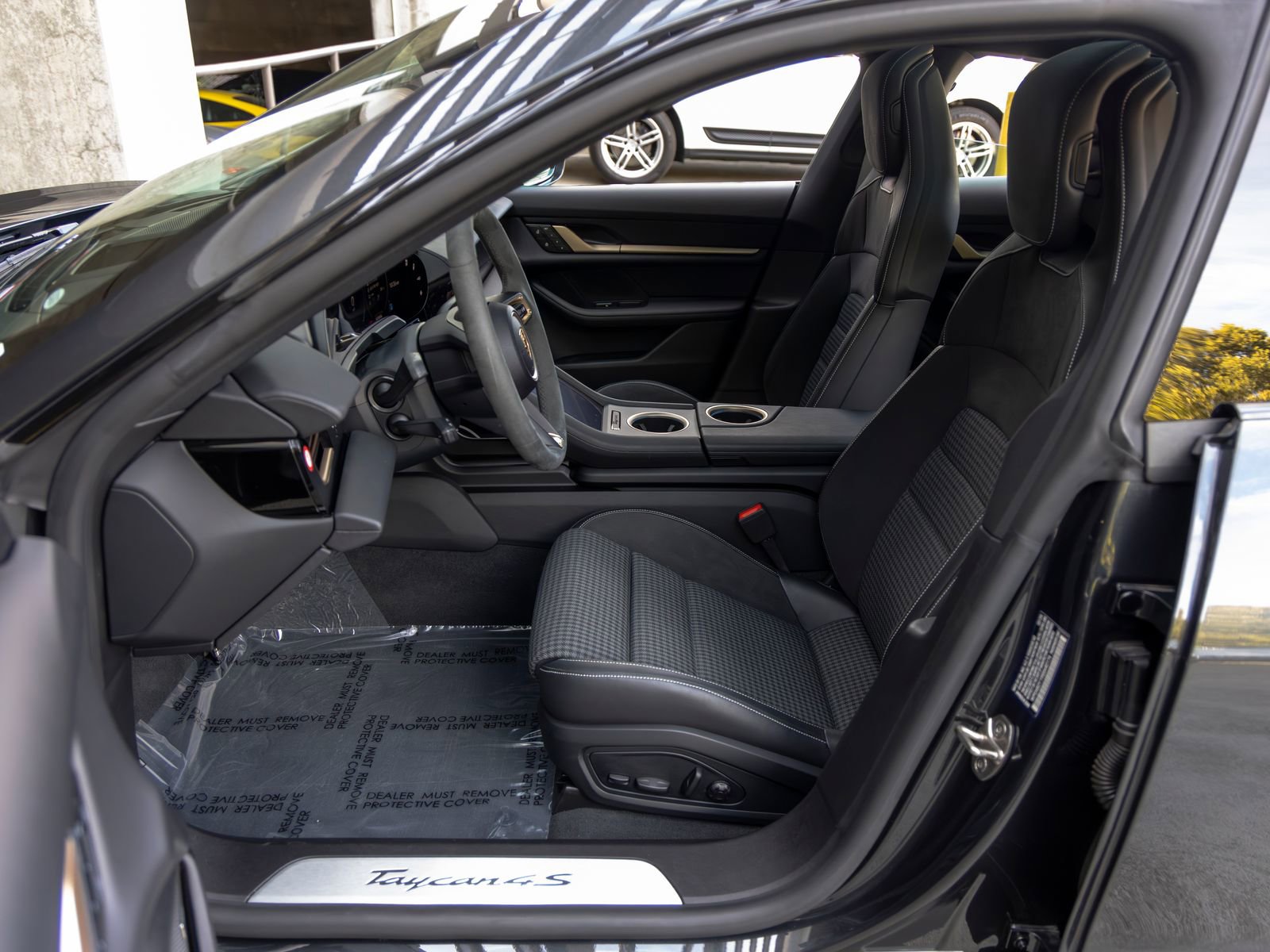 Certified 2025 Porsche Taycan 4S image 24