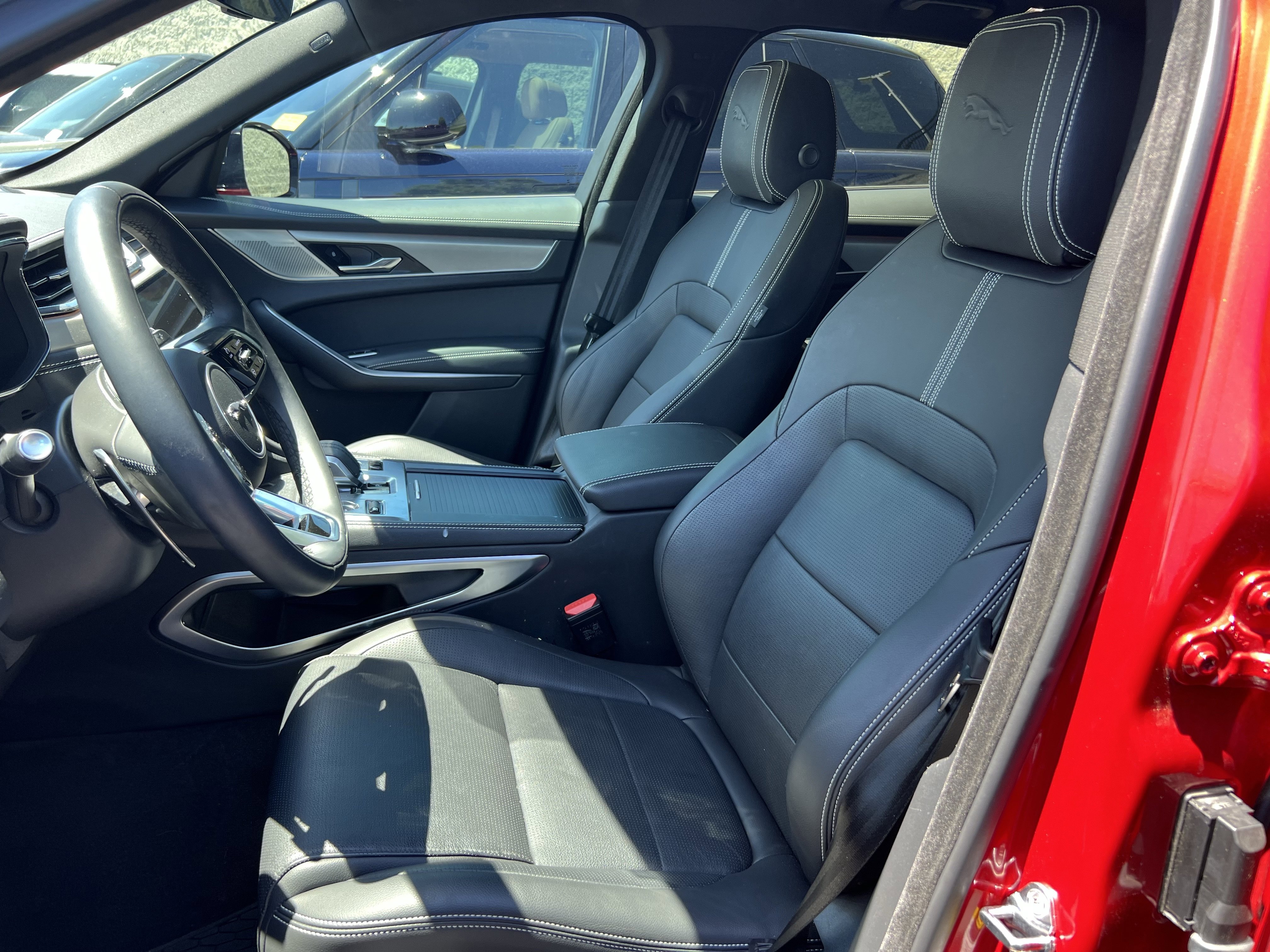 Used 2026 Jaguar F-PACE R-Dynamic S AWD/4WD image 15